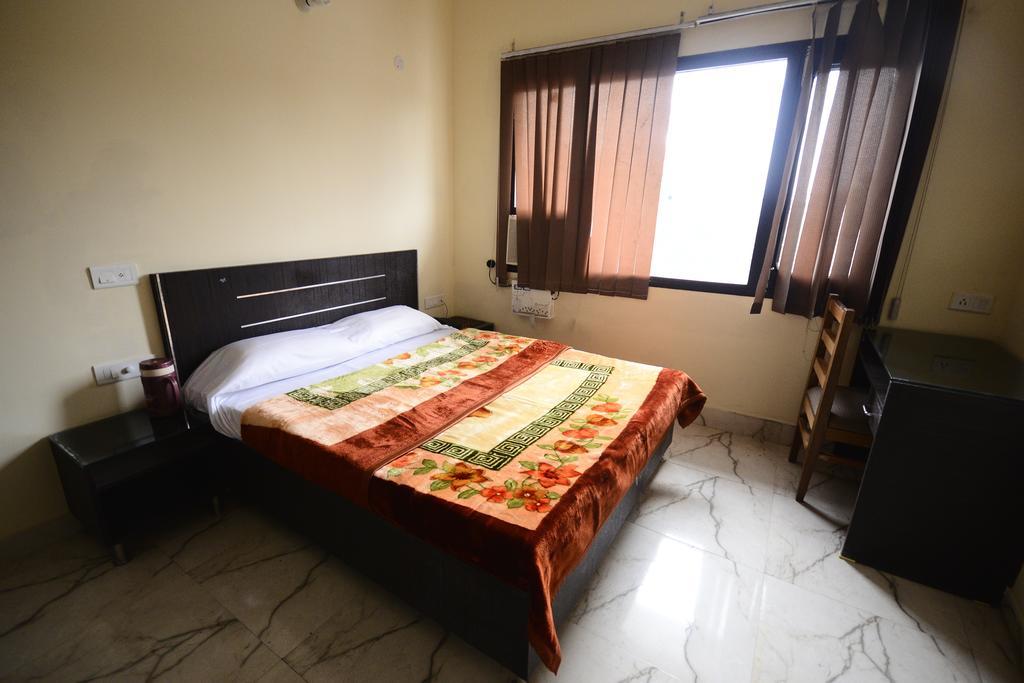 Hotel Mehra Inn Amritsar Quarto foto